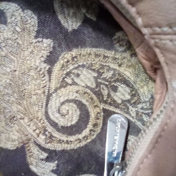 Michael Kors - Picture 2 of 8